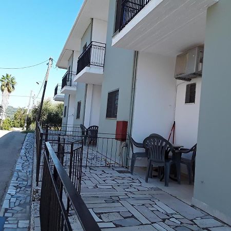Athanasios Tsoumas Apartments Kastrosikia Luaran gambar