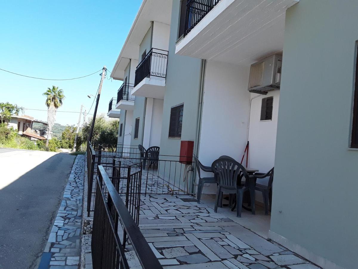 Athanasios Tsoumas Apartments Kastrosikia Luaran gambar